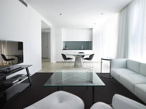 Burbury Hotel - Your Accommodation 7