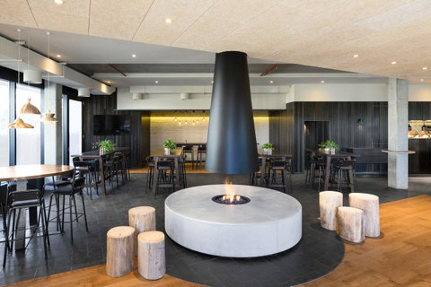 Burbury Hotel - Your Accommodation 2