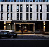 Burbury Hotel - Your Accommodation