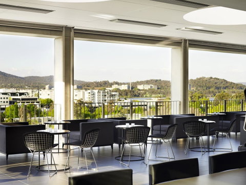 Burbury Hotel - Your Accommodation 9