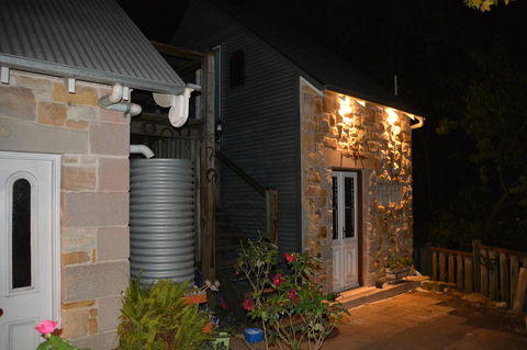 Garden Room - Your Accommodation 10