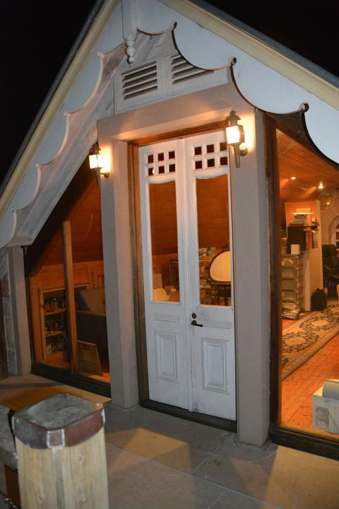 Garden Room - Your Accommodation 7