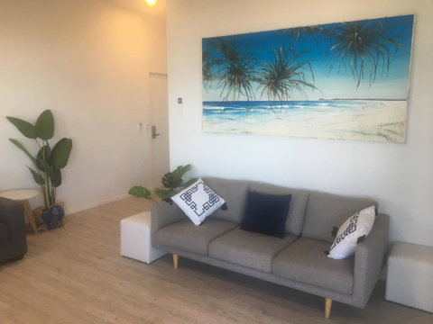 Lennox Holiday Apartments - Your Accommodation 26