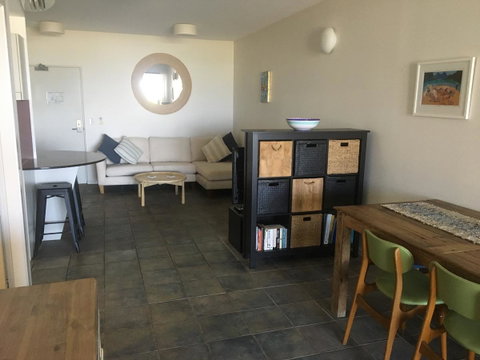 Lennox Holiday Apartments - Your Accommodation 18
