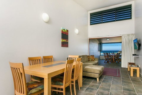 Lennox Holiday Apartments - Your Accommodation 31