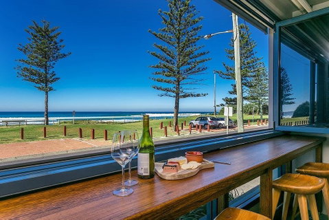 Lennox Holiday Apartments - Your Accommodation 37