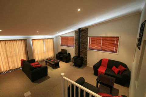 Boronia 6/30 Nettin Circuit - Your Accommodation 0