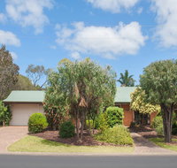 Bottlebrush - Your Accommodation