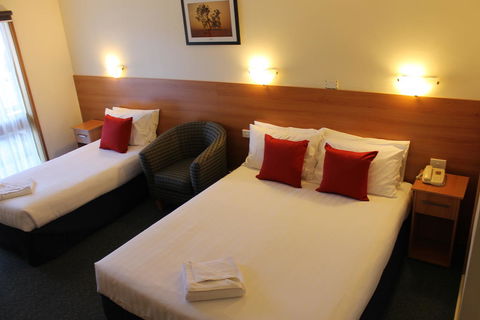 Boulevard Motor Inn - Your Accommodation 1