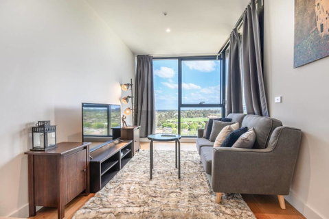 Box Hill 1 Bedroom Apartment With Ultimate View - Your Accommodation 0