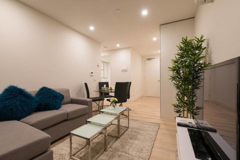 Box Hill Central 1 Bedroom Delight@Elland Avenue - Your Accommodation 1