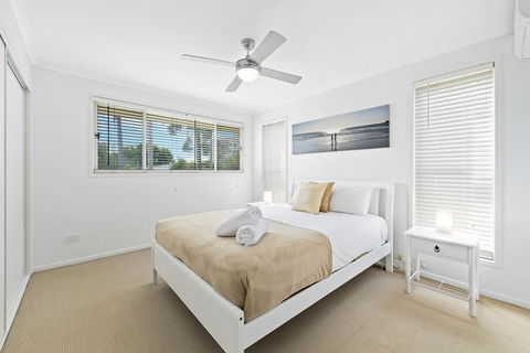 Breakers At Mudjimba Beach - Your Accommodation 3