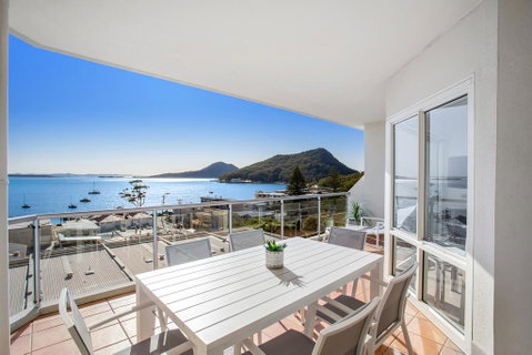 Breakwater Apartment 403 - Your Accommodation 2
