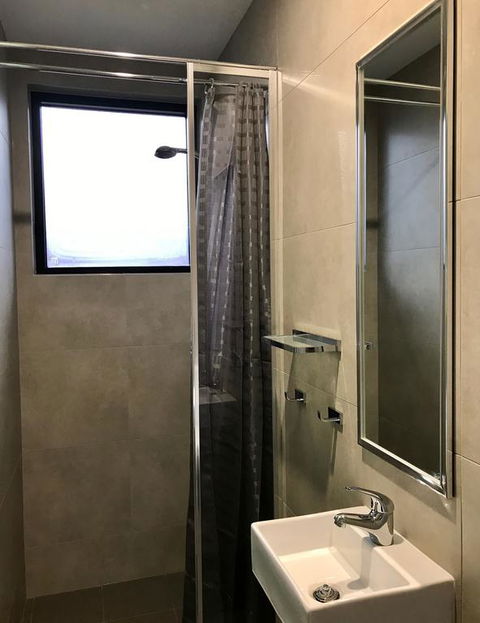 Breeze Lodge - Your Accommodation 3