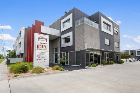 Bridges On Argyle - Your Accommodation 0