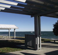 Bring the family dog and the boat to Welsby Pde Bongaree - Your Accommodation