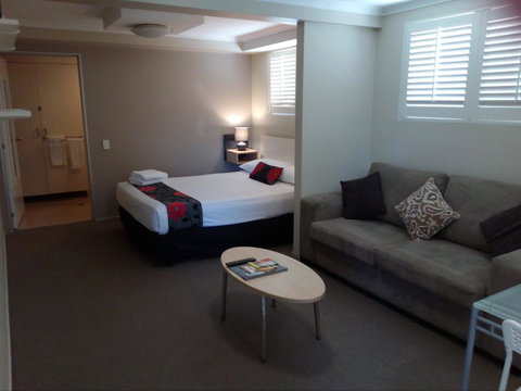 Brisbane Street Studios - Your Accommodation 2