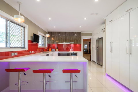 Brookfield Retreat - Large Holiday Home / Group Accommodation - Your Accommodation 3