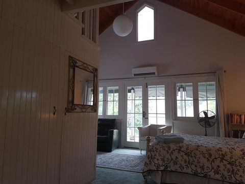 Brookvale House Balingup - Your Accommodation 2