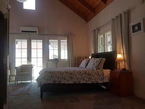 Brookvale House Balingup - Your Accommodation 3