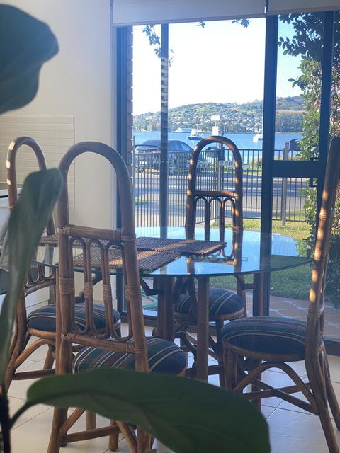 By The Lake - Lake Macquarie - Your Accommodation 3