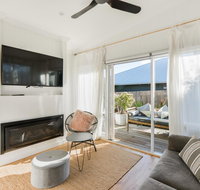 By The Seaside - Your Accommodation