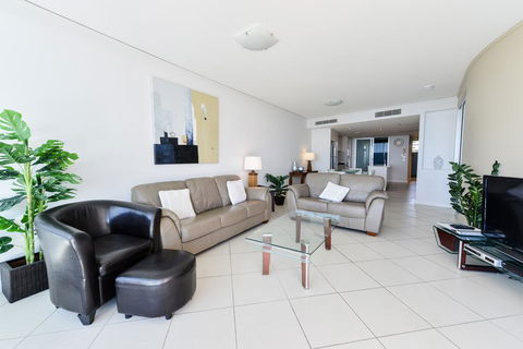 C Bargara Resort - Your Accommodation 1