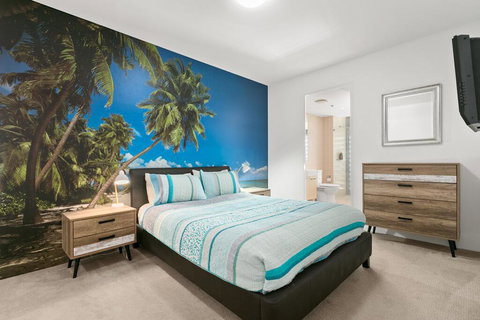 Cairns Waterfront - Harbourlights - Your Accommodation 2
