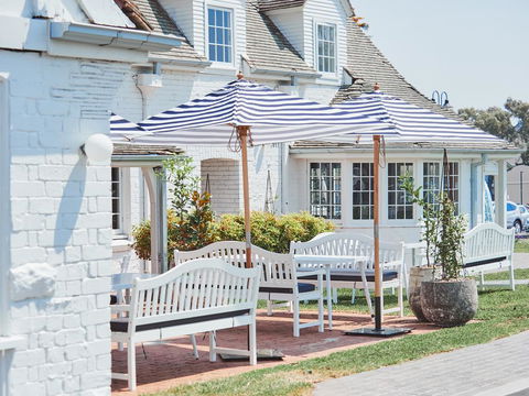 Camden Valley Inn - Your Accommodation 1