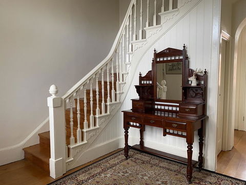 Campbell House - Your Accommodation 3