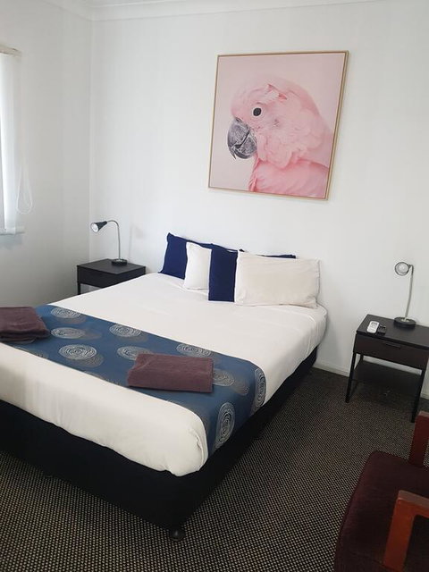 Canberra Ave Villas - Your Accommodation 2