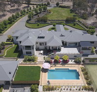 Canberra Luxury Estate - Your Accommodation