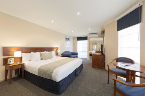 Canberra Parklands Central Apartment Hotel - Your Accommodation 3