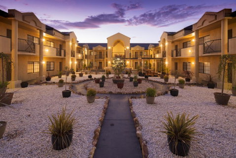 Canberra Parklands Central Apartment Hotel - Your Accommodation 0