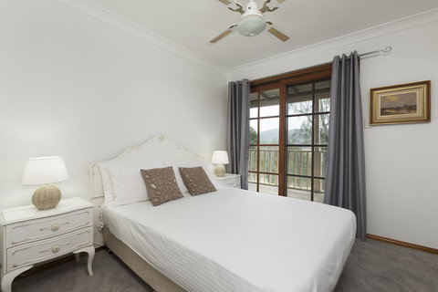 Cants Cottage - Your Accommodation 2