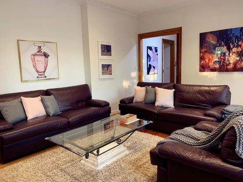 Capelink Lodge - Your Accommodation 1