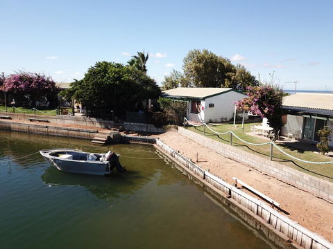 Carnarvon Retreat - Your Accommodation 3