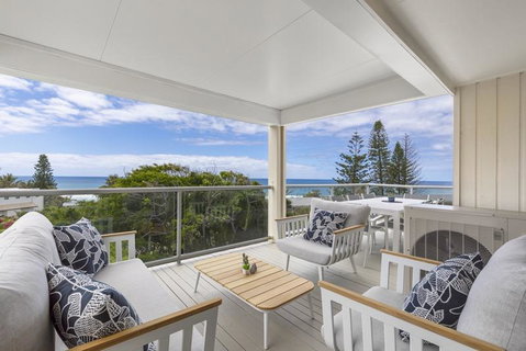 Casual Hamptons Living, Sunshine Beach - Your Accommodation 3