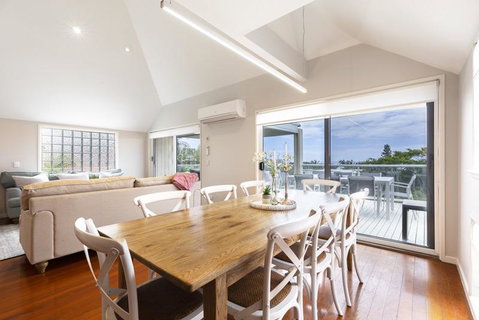 Casual Hamptons Living, Sunshine Beach - Your Accommodation 2