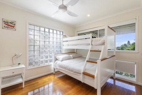 Casual Hamptons Living, Sunshine Beach - Your Accommodation 1