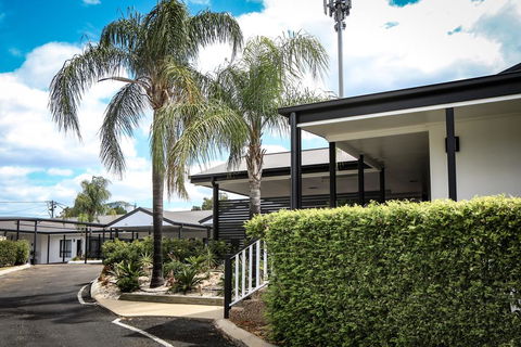 Central Motor Inn - Your Accommodation 2