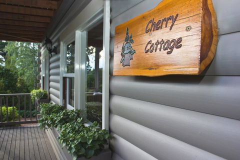 Cherry Cottage - Leura - Your Accommodation 2