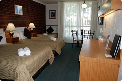 City Gardens Motel - Your Accommodation 2