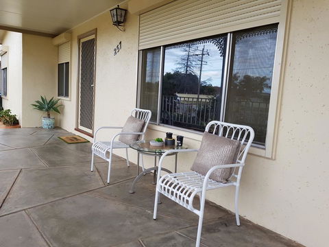 City Holiday Home Mildura - Your Accommodation 2