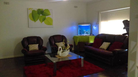 City Holiday Home Mildura - Your Accommodation 3