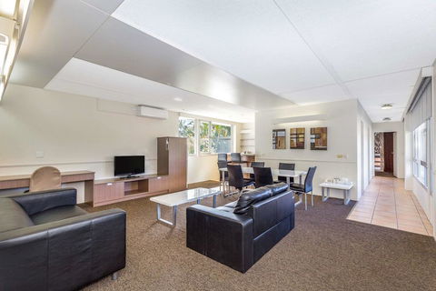 City Star Lodge - Your Accommodation 2