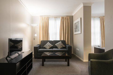 Clarendon Hotel - Your Accommodation 3