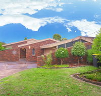 Classic Double Brick Garden House - Your Accommodation