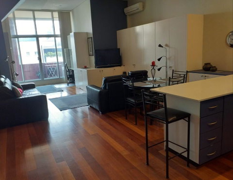 Cleopa Apartment Camperdown - Your Accommodation 0