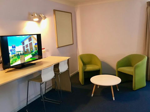 Cleveland Bay Air Motel - Your Accommodation 2